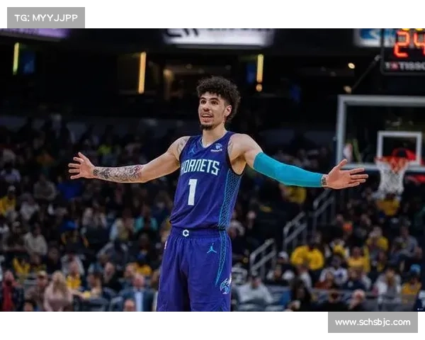 以拉梅尔鲍尔三球传奇探秘解析他如何成为当代篮球艺术化象征